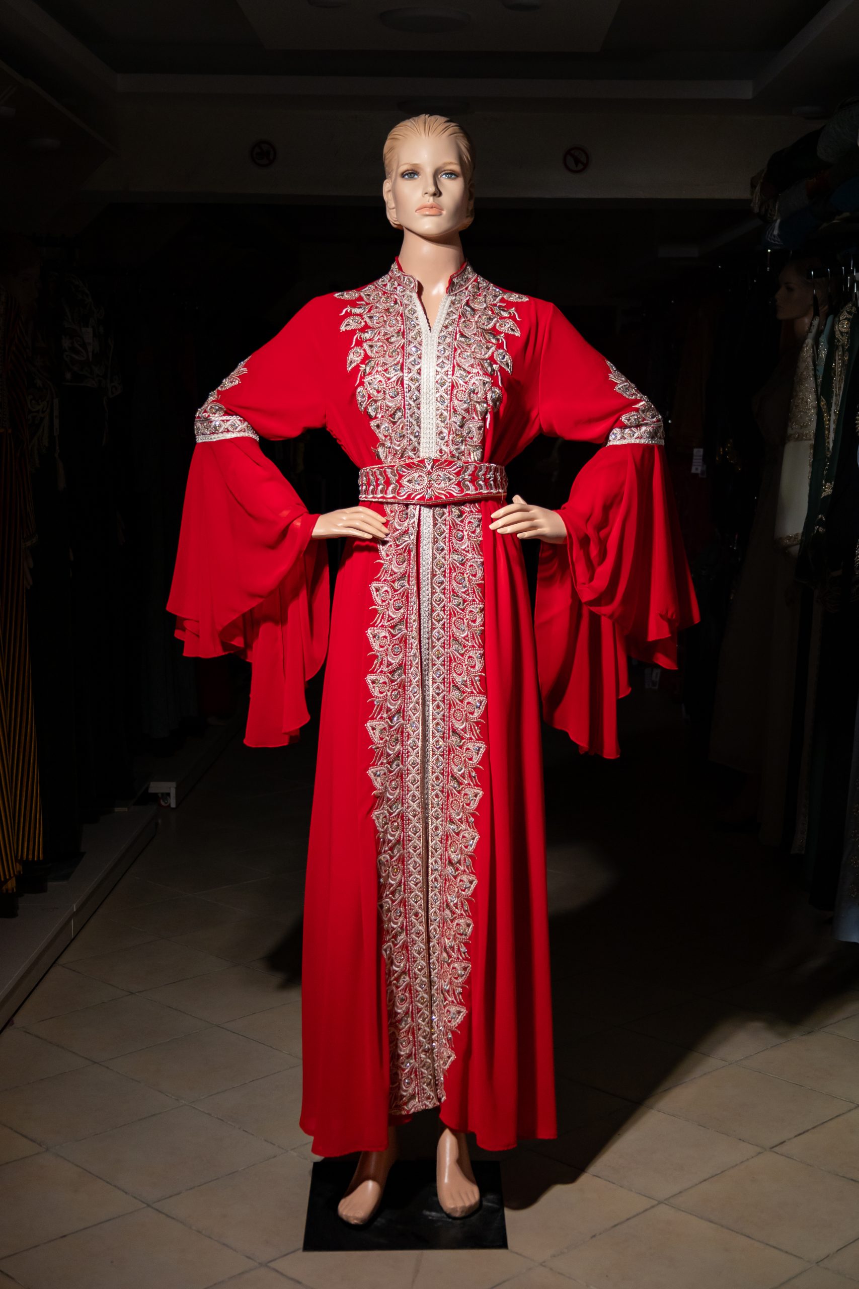 Red Kaftan - Image 3
