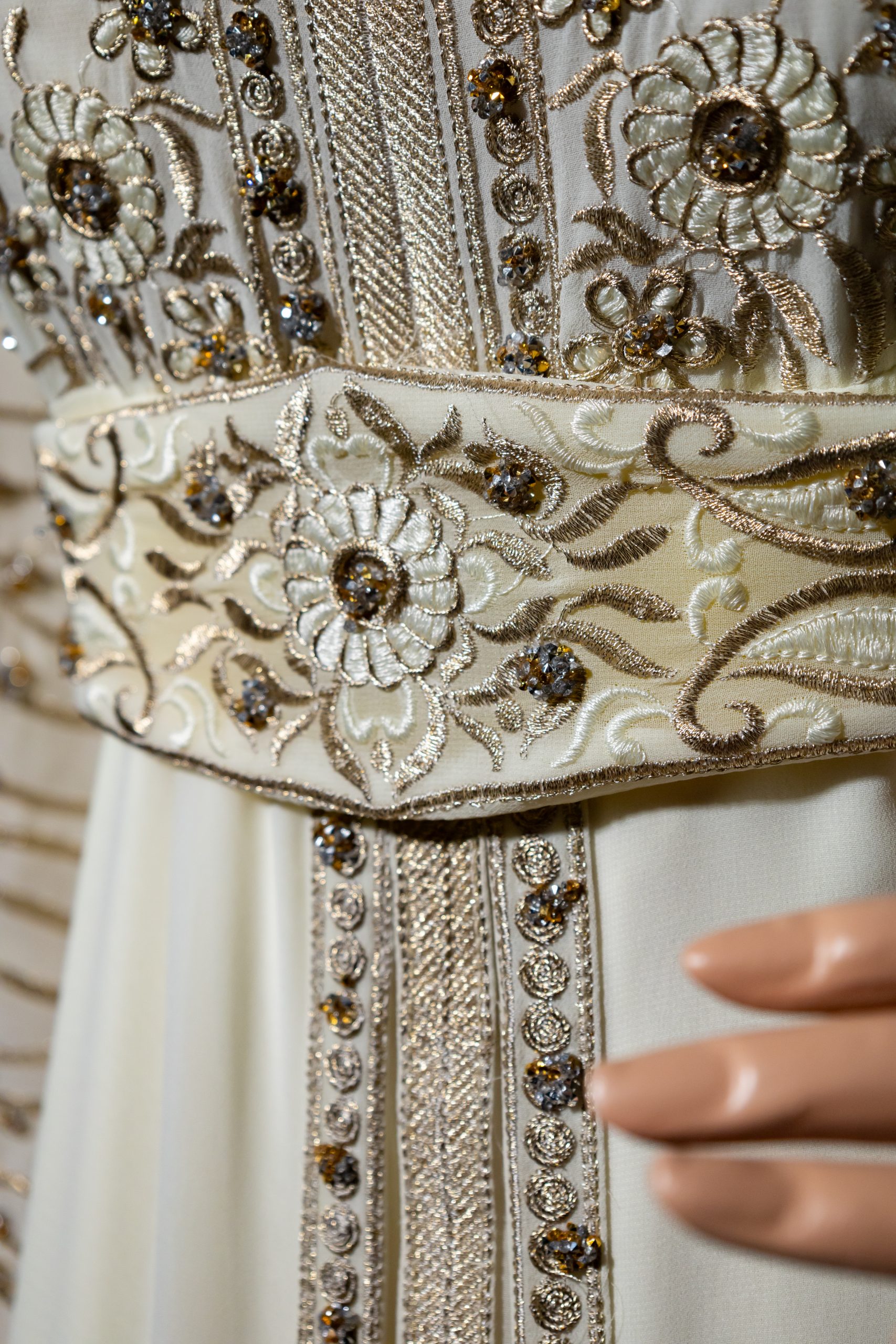 White Kaftan - Image 2